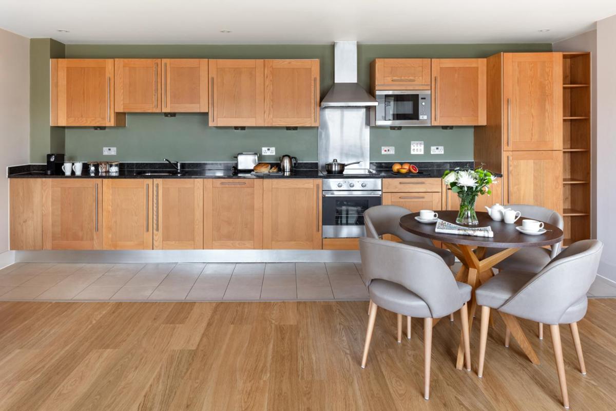 Marlin Apartments Commercial Road - Limehouse Londra Esterno foto